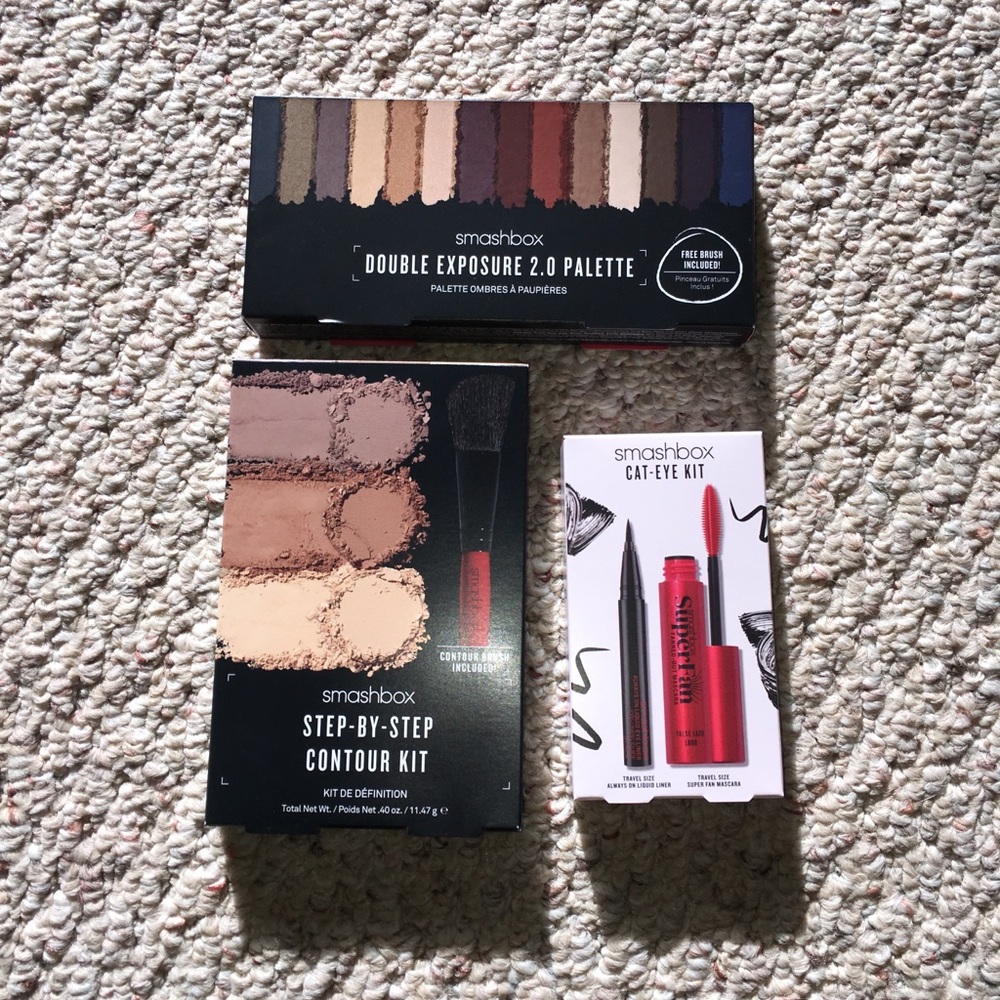 1/2 PRICE:   SMASHBOX KIT
